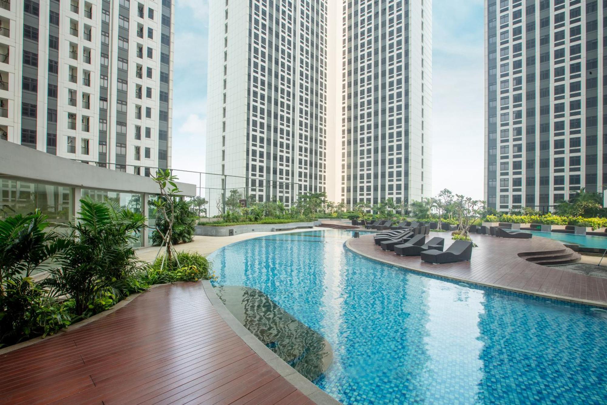 Louis Kienne Cikarang Hotel & Service Apartment Bekasi Eksteriør billede